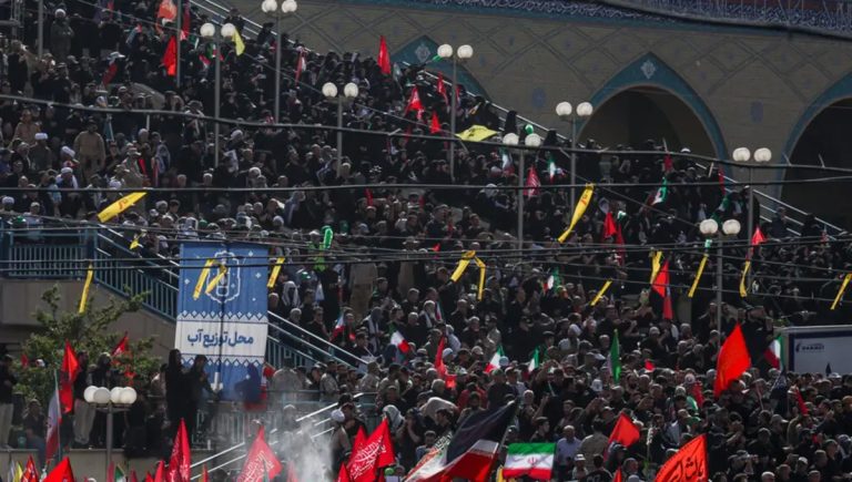 سوگواری رهبر شهید1