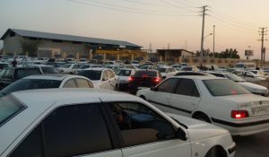 ماشین در جمعه بازار